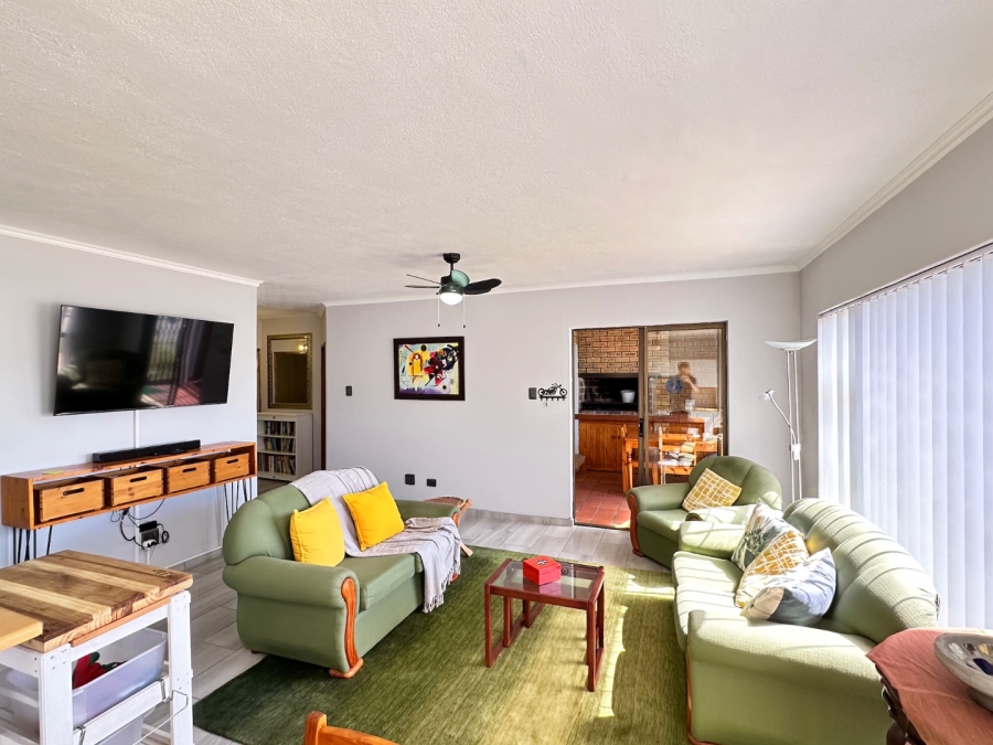 3 Bedroom Property for Sale in Mossel Bay Central Western Cape